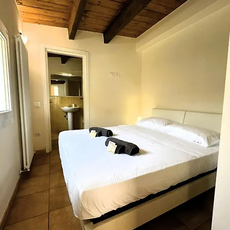 Nadia House - A Stone's Throw From The Sea!