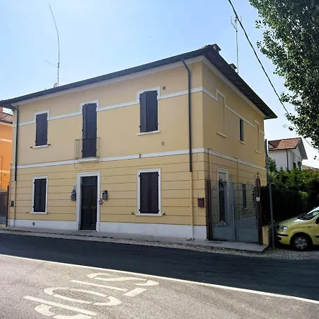 Lejlighed Nadia House - A Stone's Throw From The Sea! *