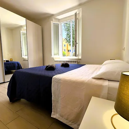 Nadia House - A Stone's Throw From The Sea!