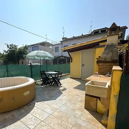 Nadia House - A Stone's Throw From The Sea! شقة *