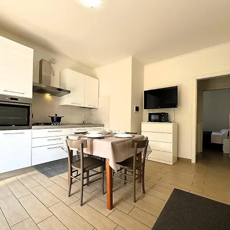 Nadia House - A Stone's Throw From The Sea! شقة *